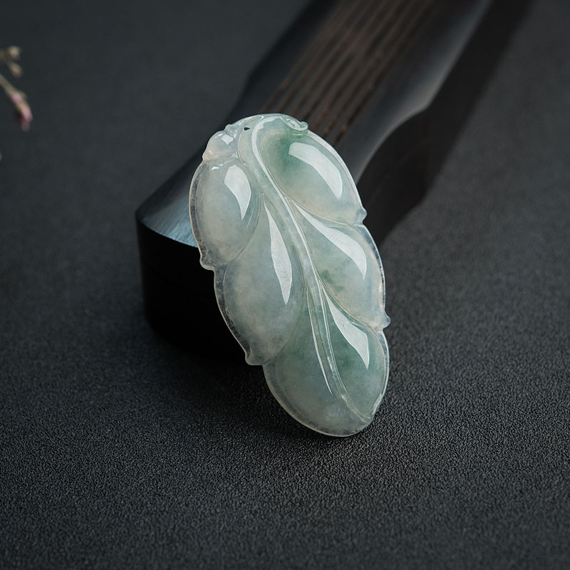 糯种飘花翡翠叶子吊坠-红掌柜