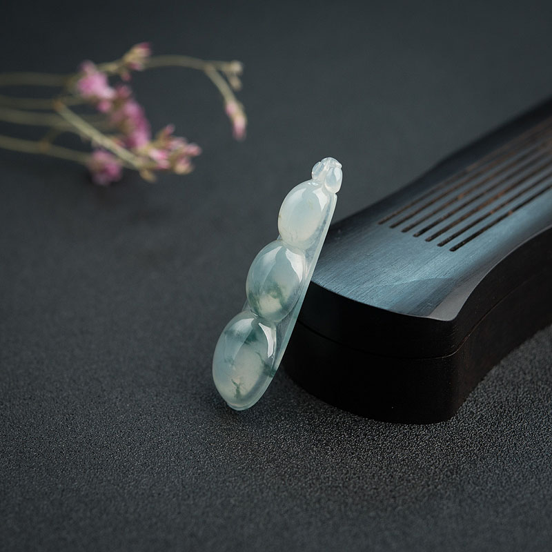 缅甸天然糯冰种翡翠福豆吊坠-红掌柜
