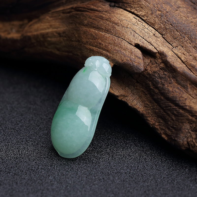 飘翠翡翠福豆吊坠-红掌柜