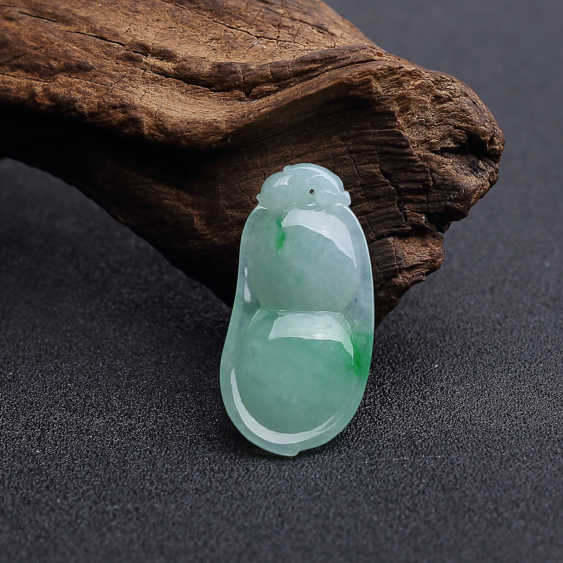 翡翠福豆吊坠-红掌柜