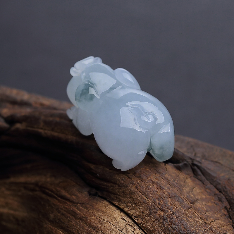  糯种飘翠翡翠吊坠-红掌柜