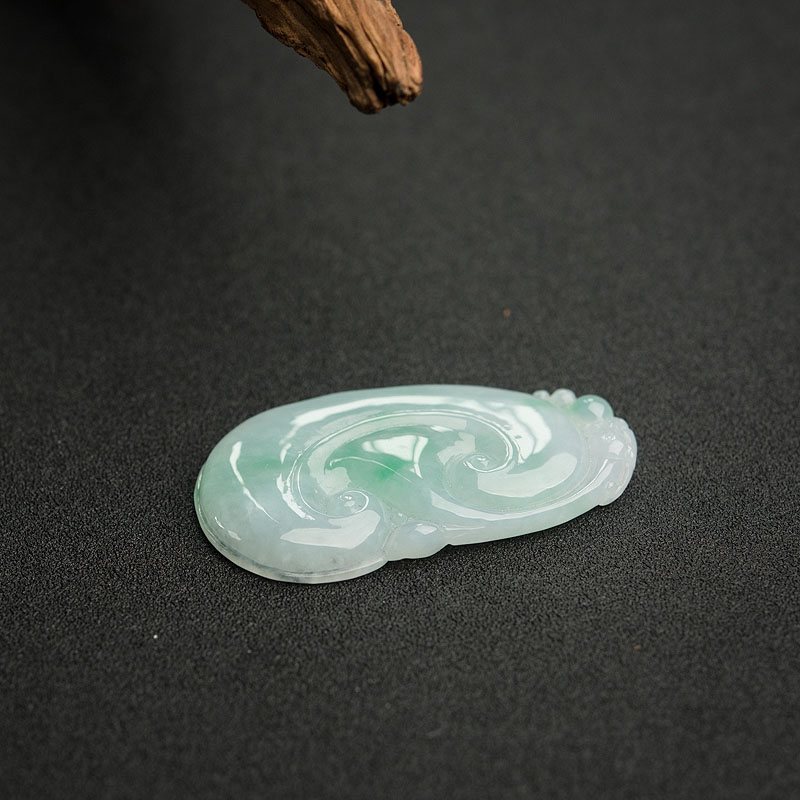 缅甸天然糯种飘翠翡翠吊坠-红掌柜