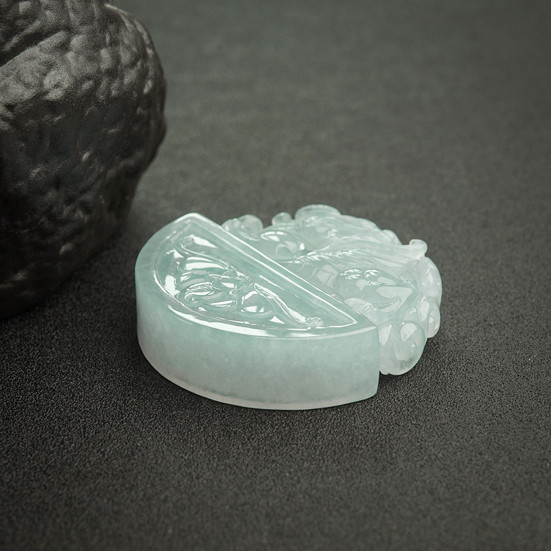 天然浅绿翡翠貔貅吊坠-红掌柜