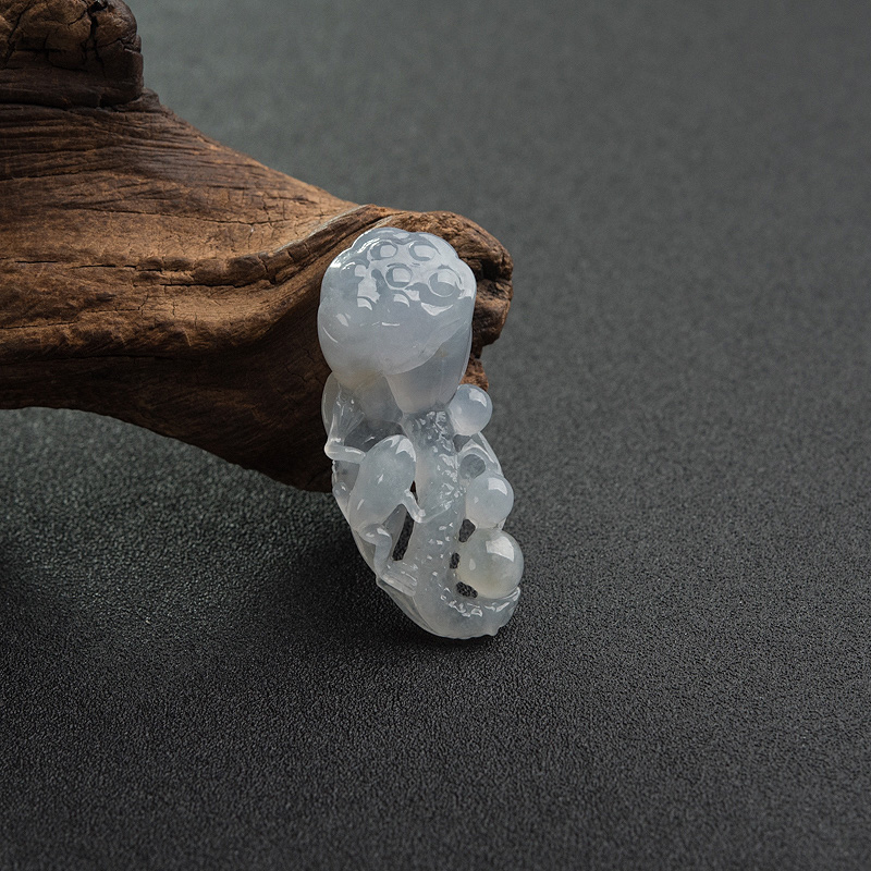 天然翡翠吊坠-红掌柜