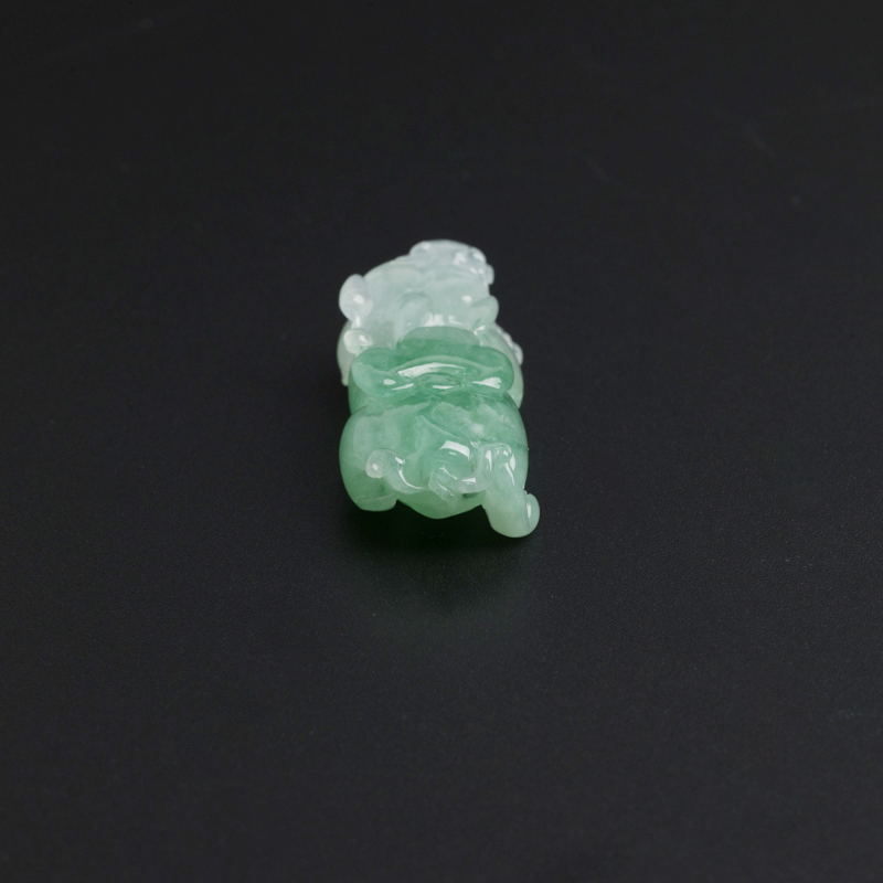 糯种飘绿翡翠貔貅摆件 - 红掌柜珠宝