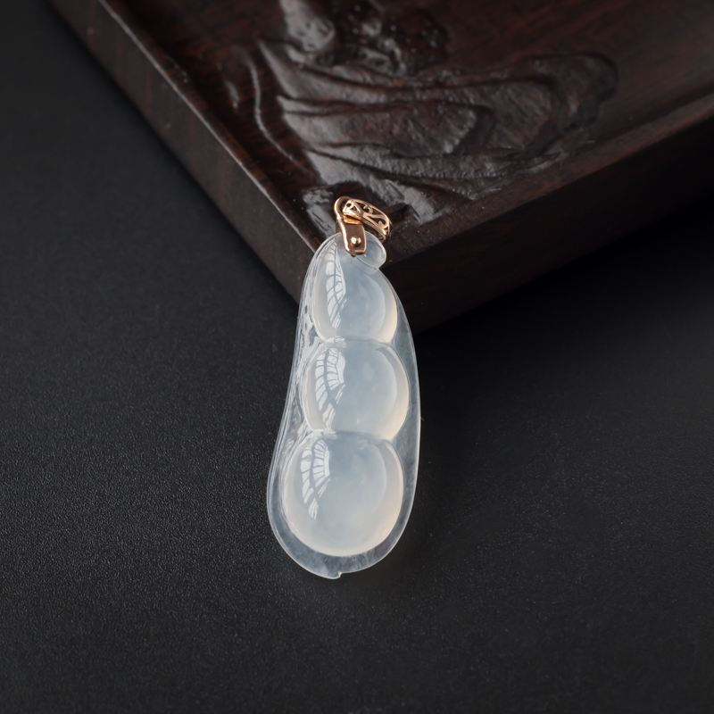 18K金镶冰糯种翡翠福豆吊坠-红掌柜