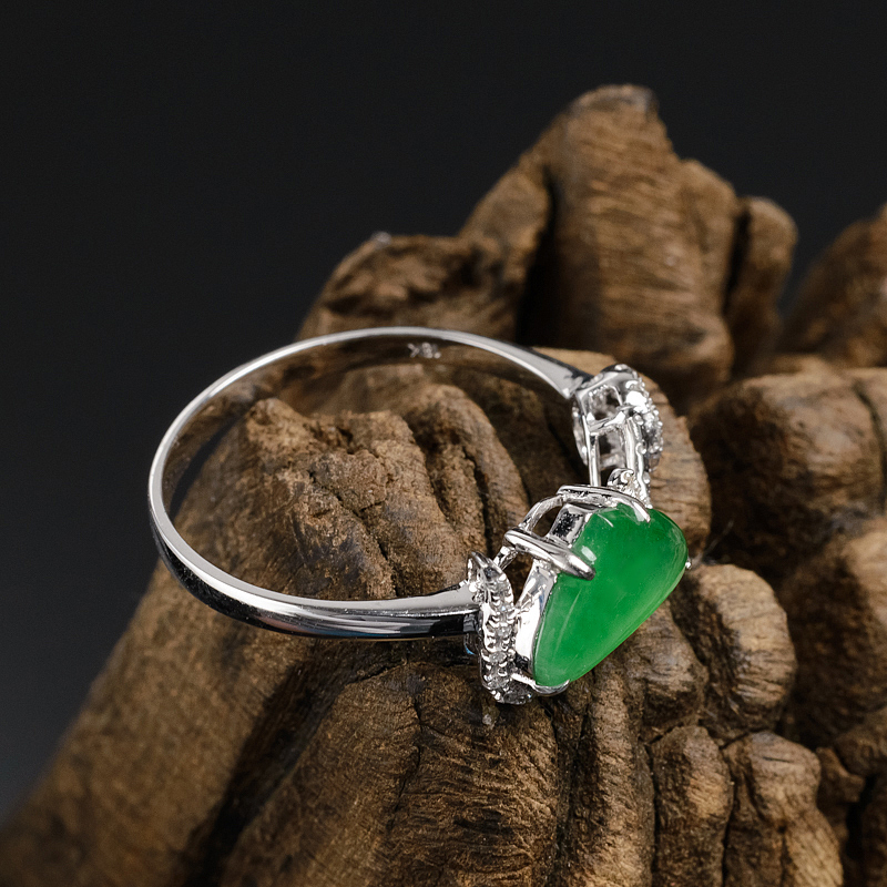 阳绿翡翠-红掌柜珠宝