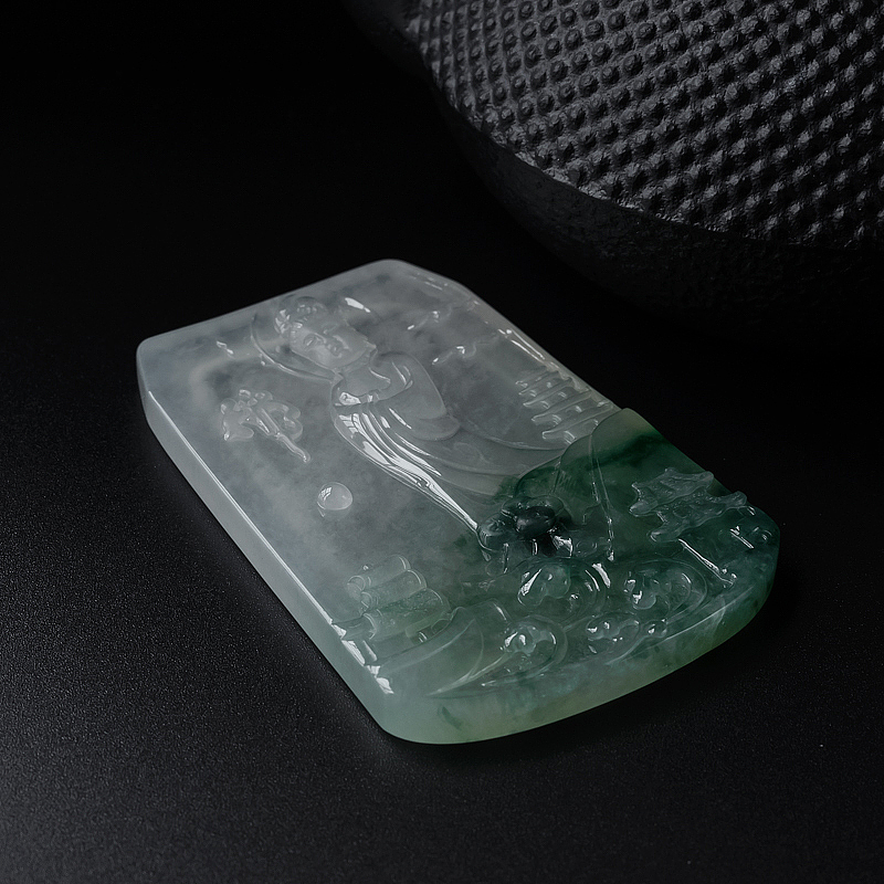 冰糯种飘绿翡翠观音-红掌柜