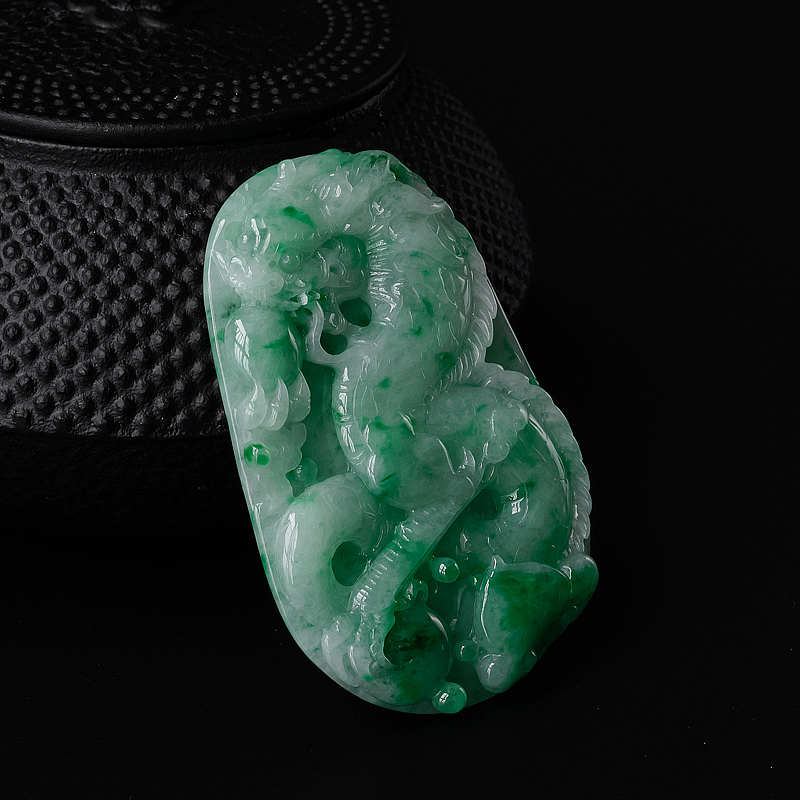 糯种翡翠飞龙吊坠-红掌柜