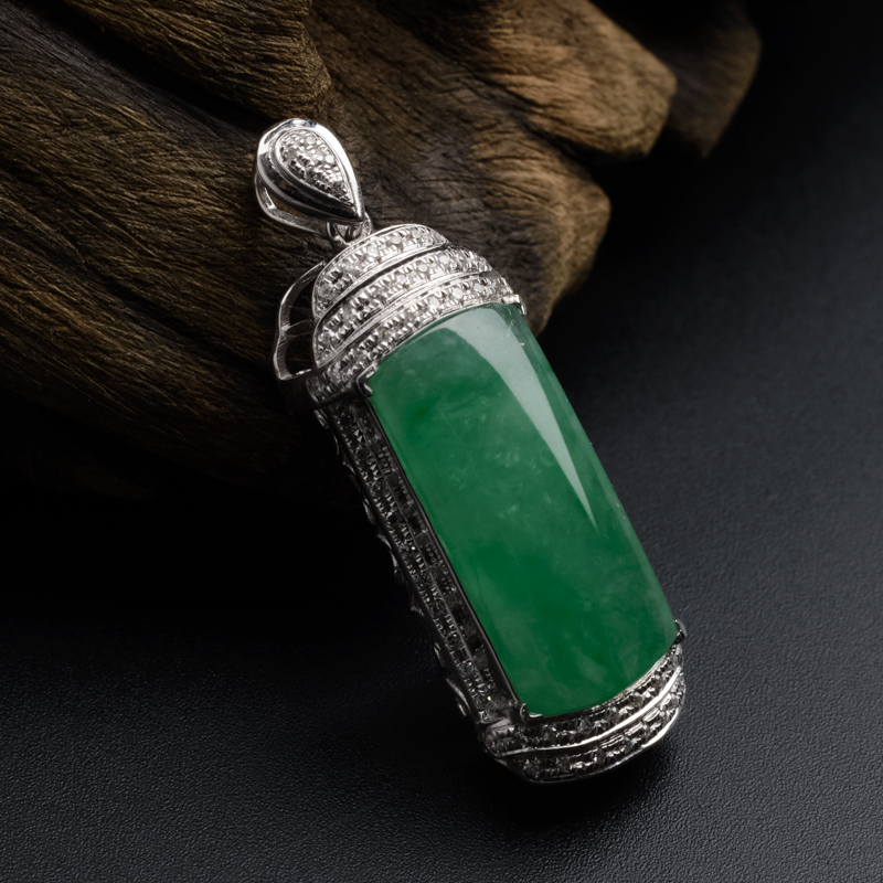 A货天然18K金镶钻冰糯种苹果绿翡翠吊坠 - 红掌柜