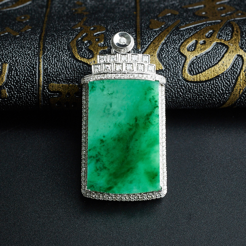 18K金镶钻糯种飘花翡翠无事牌吊坠-红掌柜