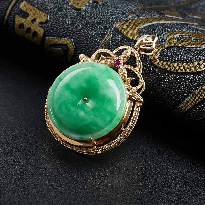 18K金镶苹果绿翡翠平安扣吊坠-红掌柜