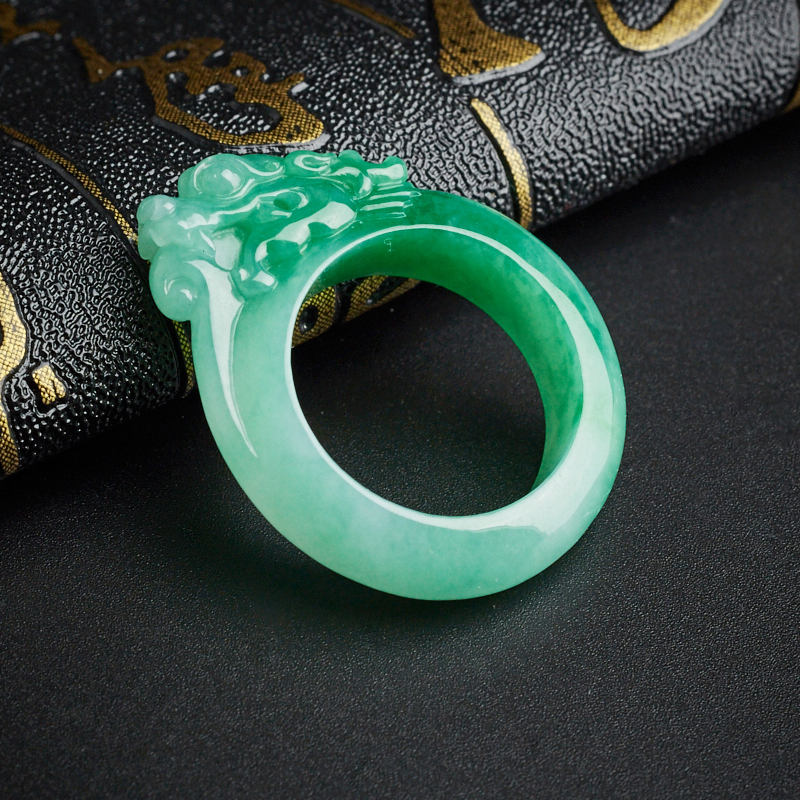 翡翠龙首戒指-红掌柜珠宝