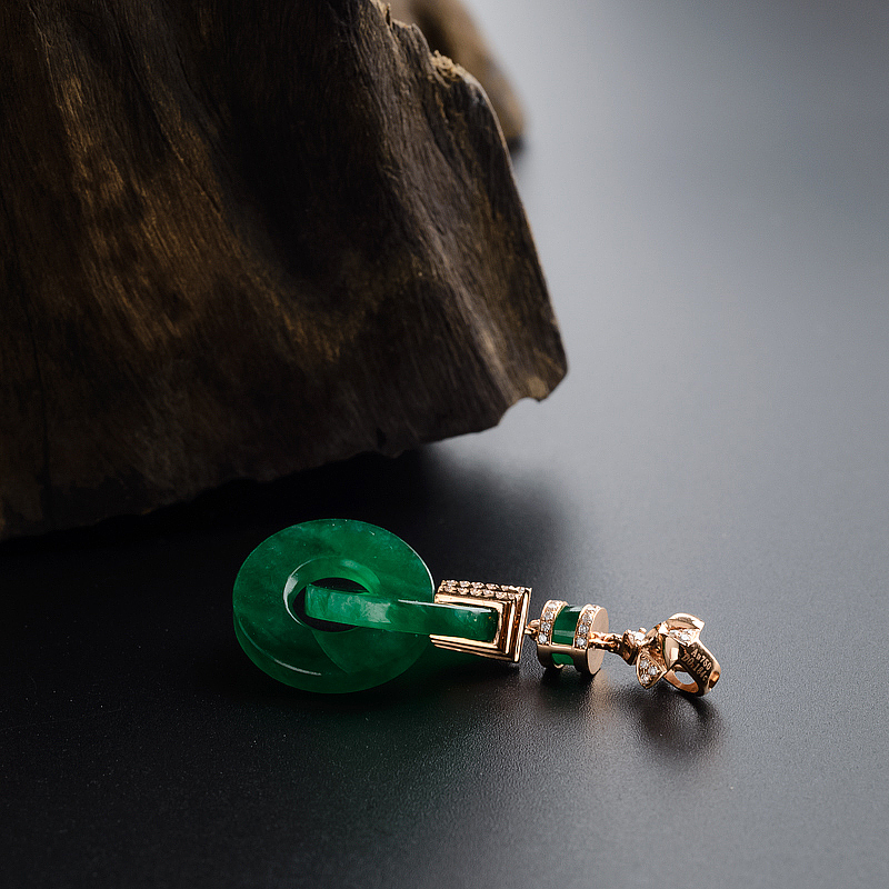 糯种浓绿翡翠平安扣吊坠-红掌柜