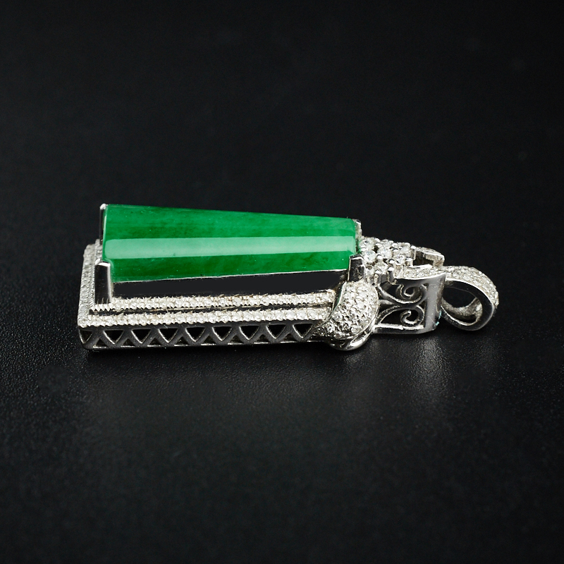 缅甸冰糯种满绿翡翠吊坠-红掌柜