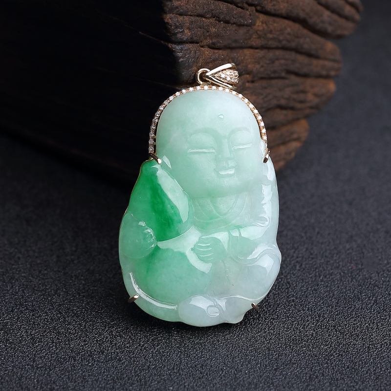 18K金镶钻糯种飘翠翡翠娃娃吊坠-红掌柜