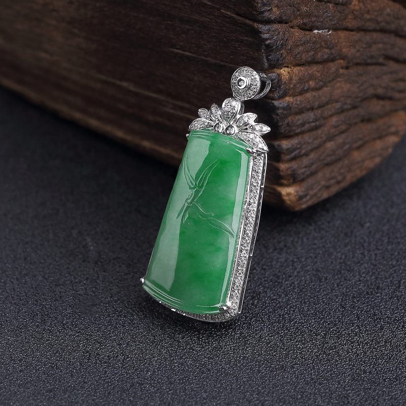 天然18K金镶钻糯种飘翠翡翠竹节吊坠-红掌柜