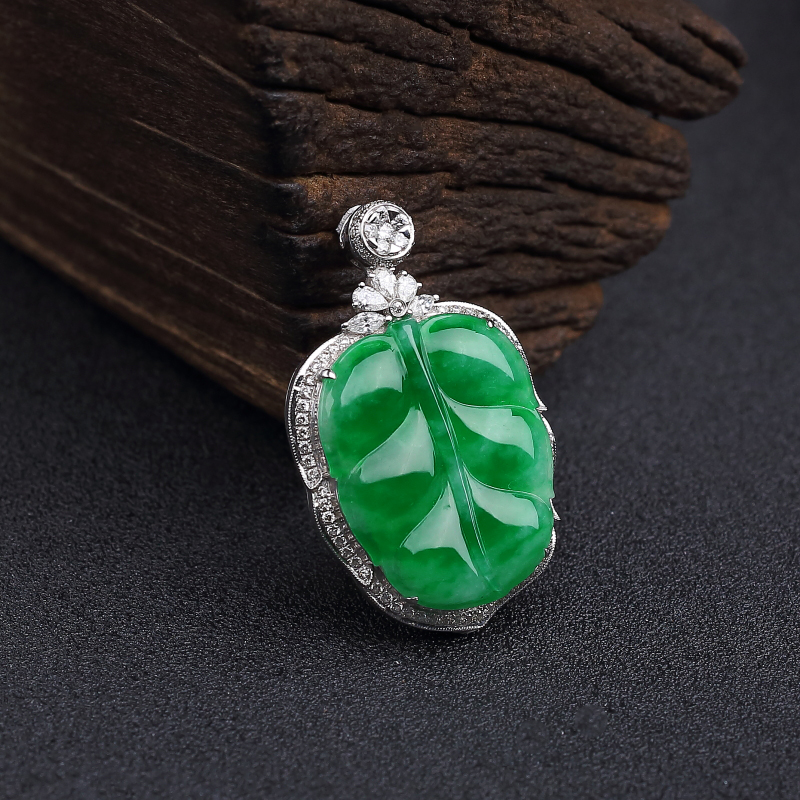缅甸18K金镶钻糯冰种翠色翡翠叶子吊坠-红掌柜