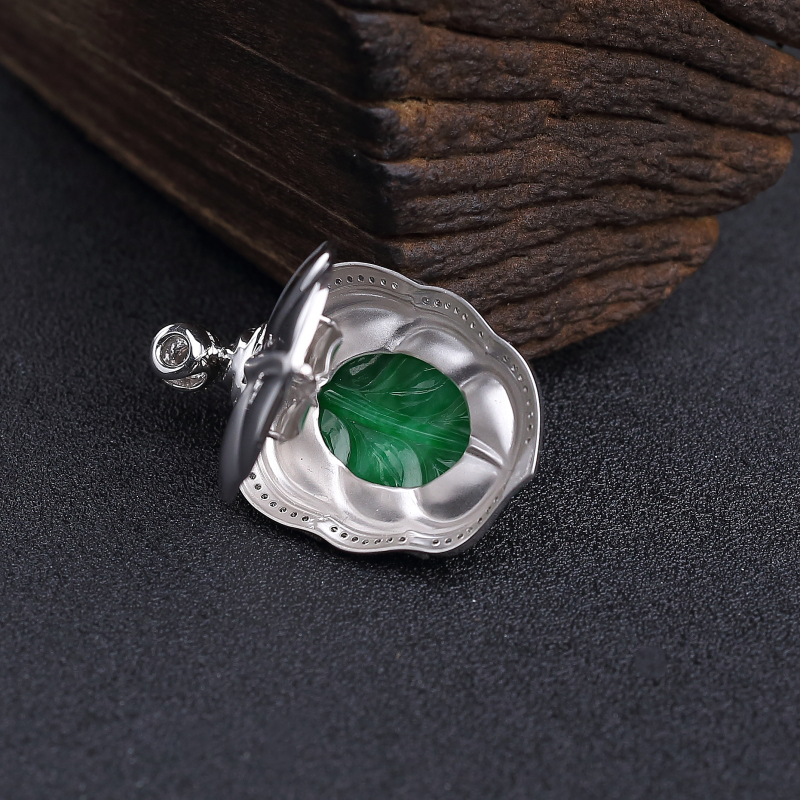 18K金镶钻糯冰种翠色翡翠叶子吊坠-红掌柜