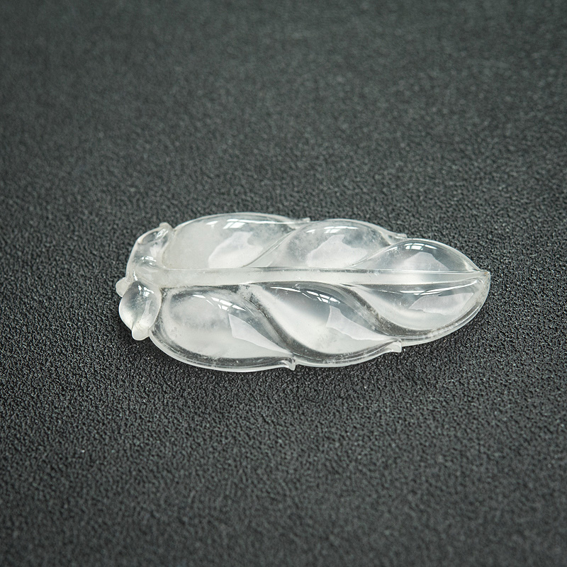 冰种翡翠叶子吊坠-红掌柜