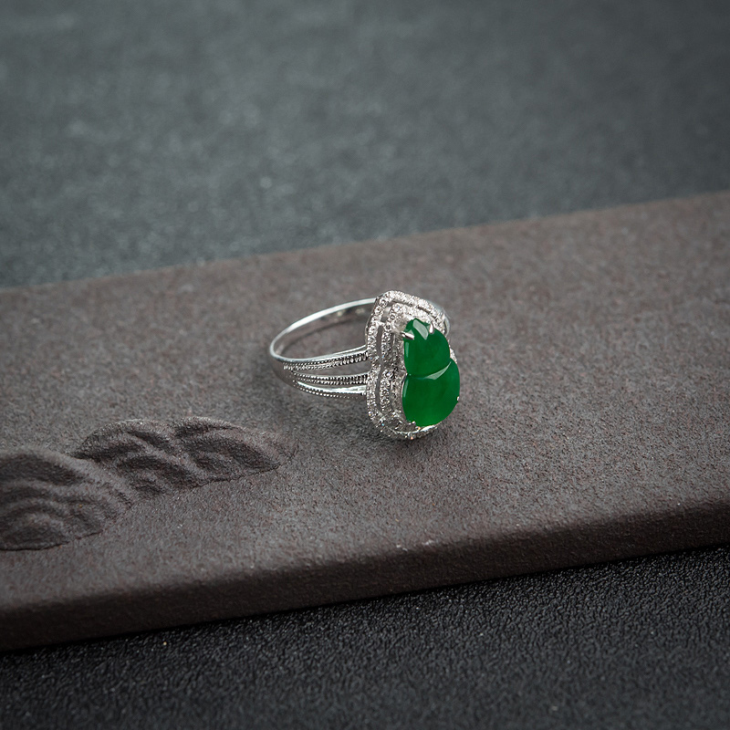 天然翠色翡翠葫芦戒指-红掌柜