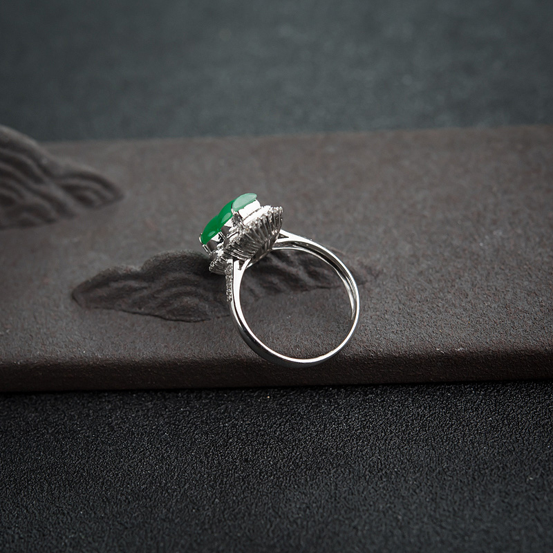 糯种阳绿翡翠葫芦戒指-红掌柜