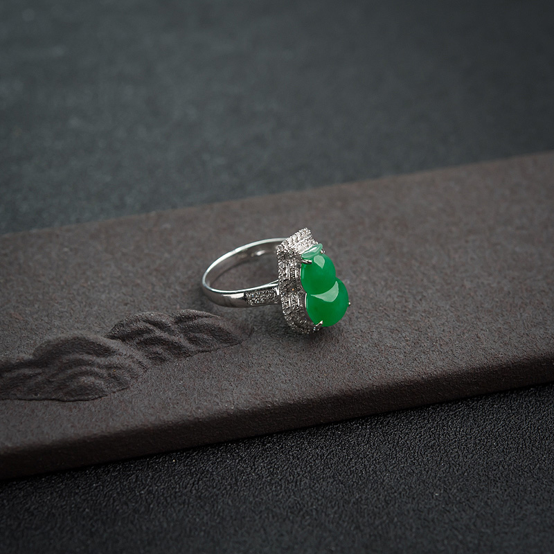 缅甸阳绿翡翠葫芦戒指-红掌柜