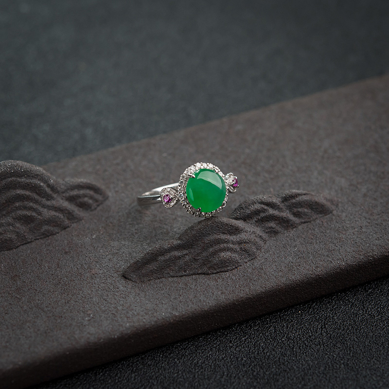 天然18K金镶钻糯种阳绿翡翠戒指-红掌柜