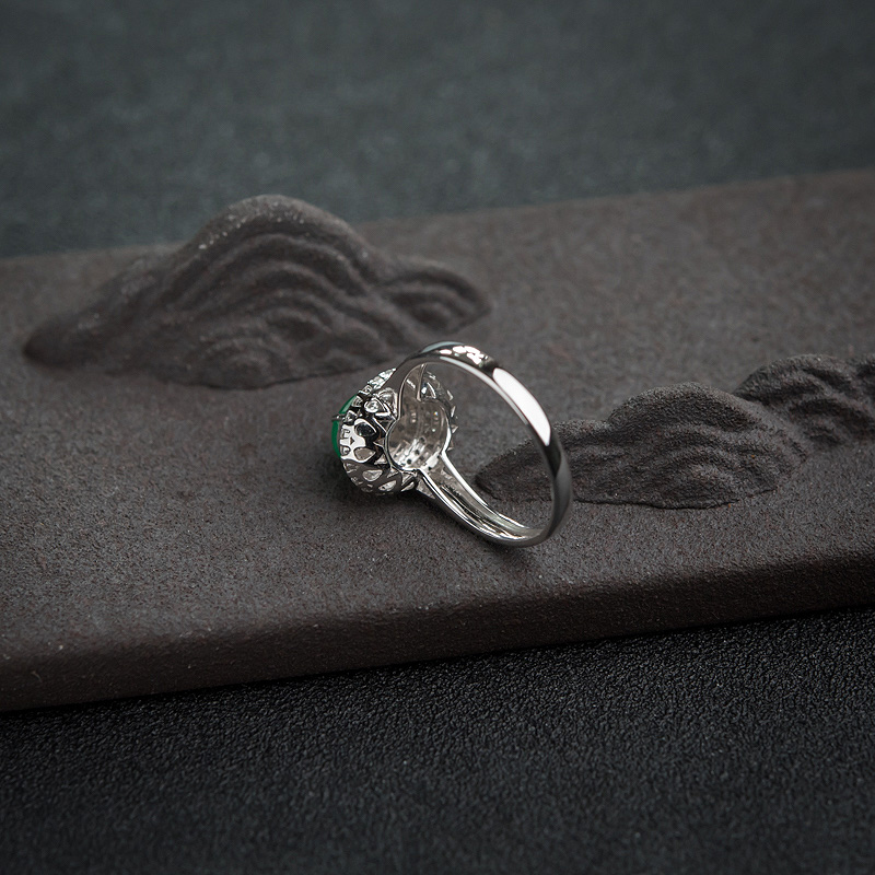 天然糯种阳绿翡翠戒指-红掌柜