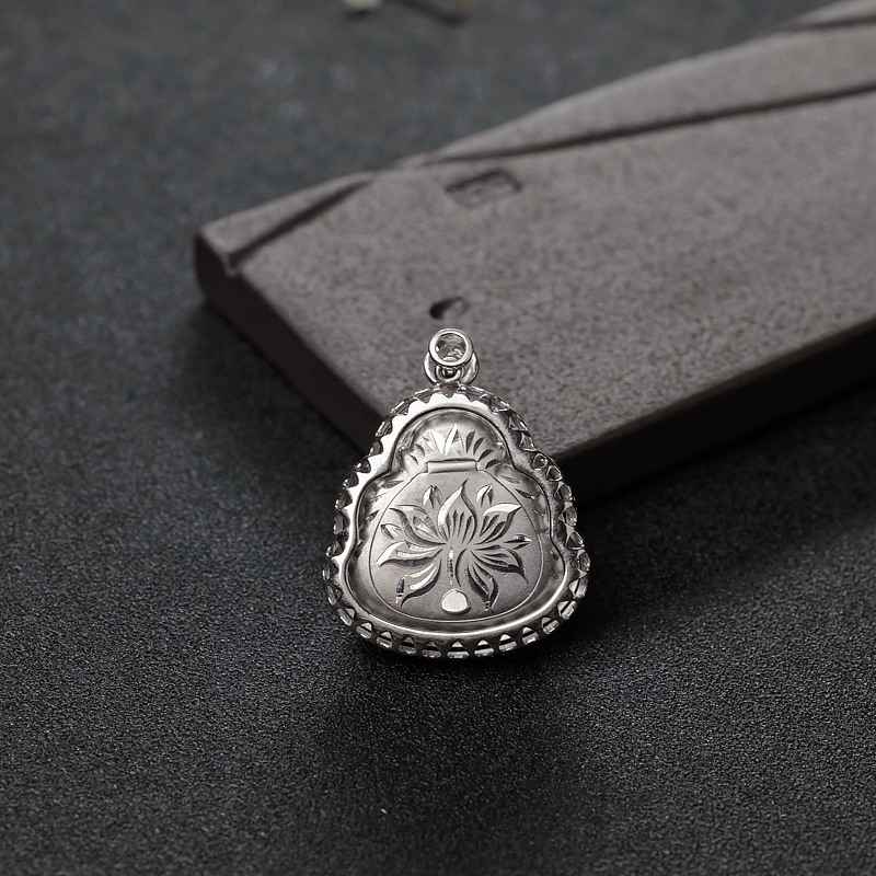 18K金镶钻翠色翡翠佛吊坠-红掌柜