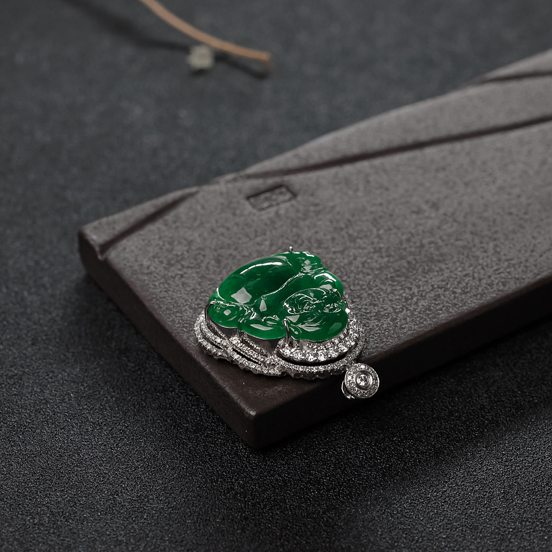 18K金镶钻翡翠佛吊坠-红掌柜