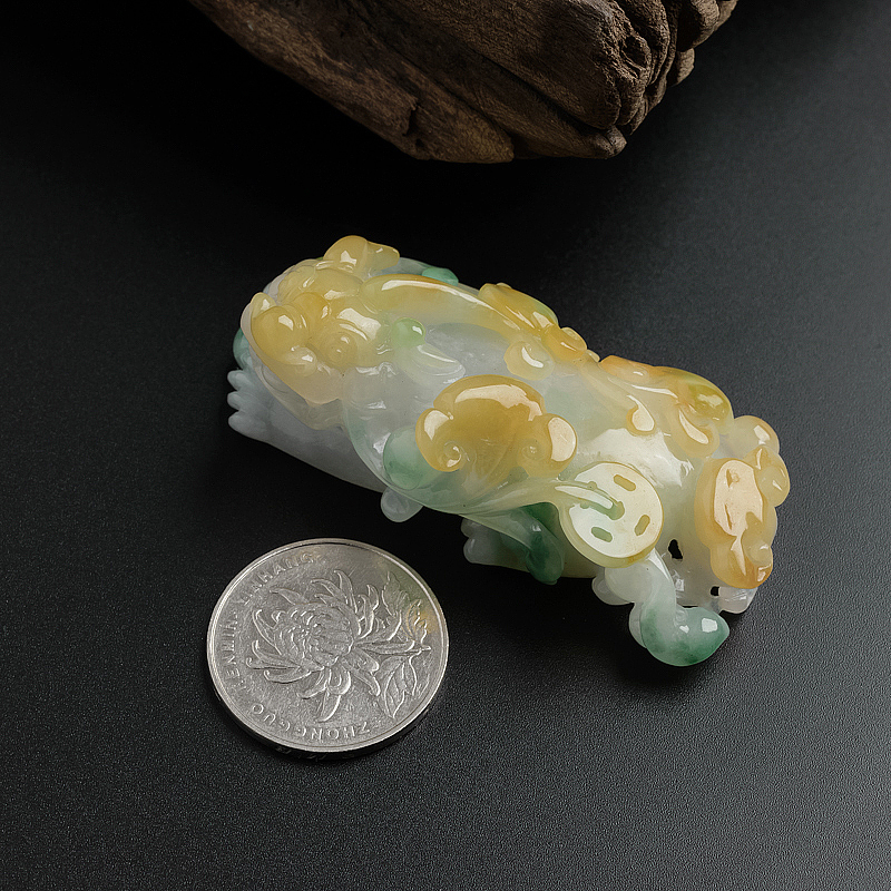 天然缅甸翡翠摆件-红掌柜