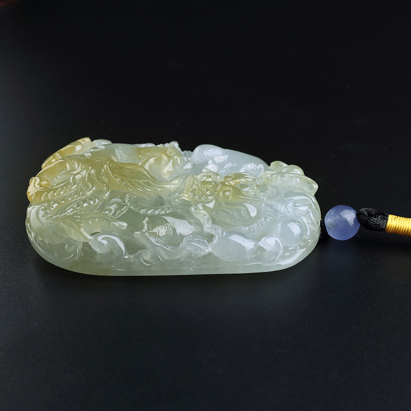 黄加绿翡翠龙牌挂件 - 红掌柜