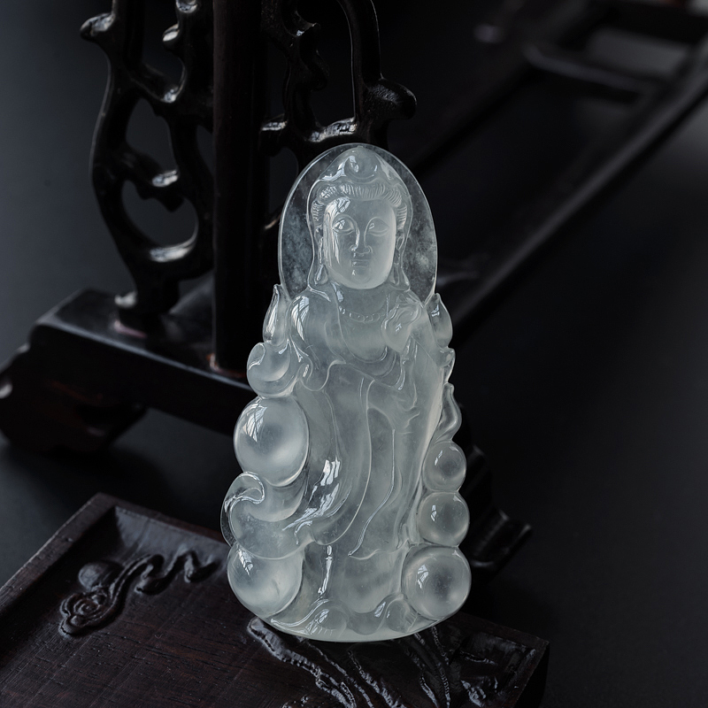 缅甸A货天然冰种淡绿翡翠观音吊坠 - 红掌柜