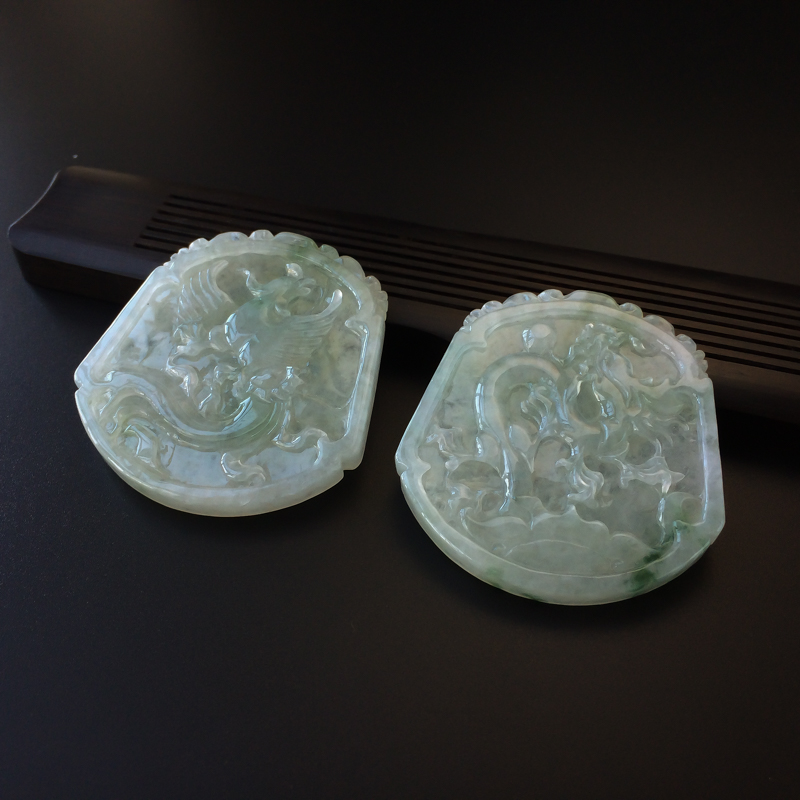 糯种翡翠龙凤吊坠-红掌柜