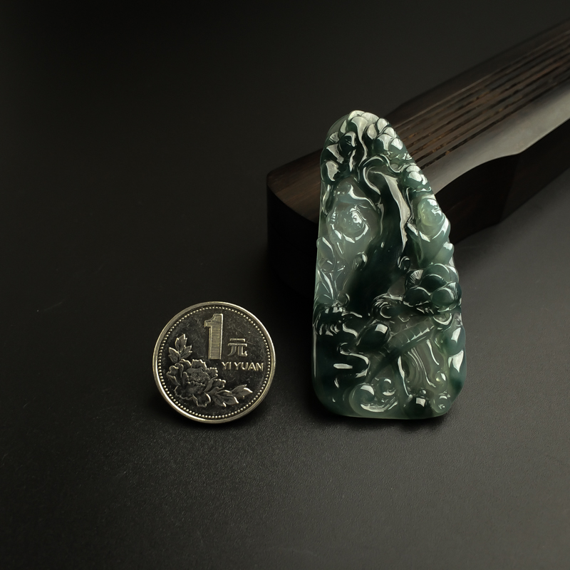 冰糯种翡翠吊坠-红掌柜