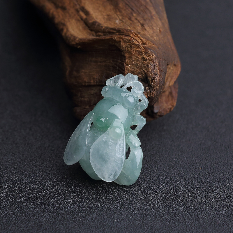 糯种浅绿翡翠一鸣惊人吊坠 - 红掌柜