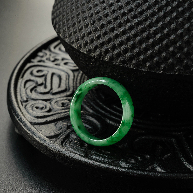 天然糯种飘翠翡翠指环-红掌柜