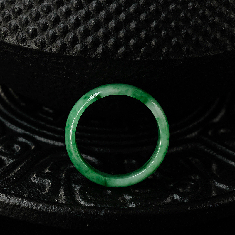 缅甸天然糯种翡翠指环-红掌柜