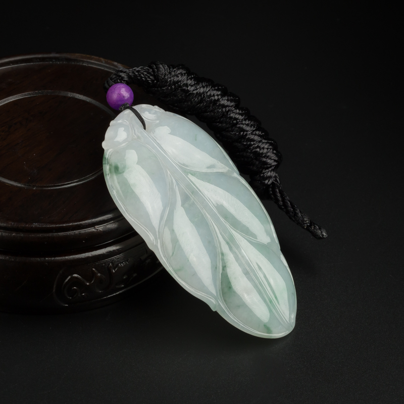 缅甸糯种飘花翡翠叶子吊坠-红掌柜