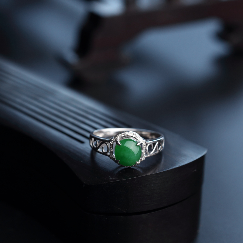 18K金镶糯种黄阳绿翡翠戒指-红掌柜