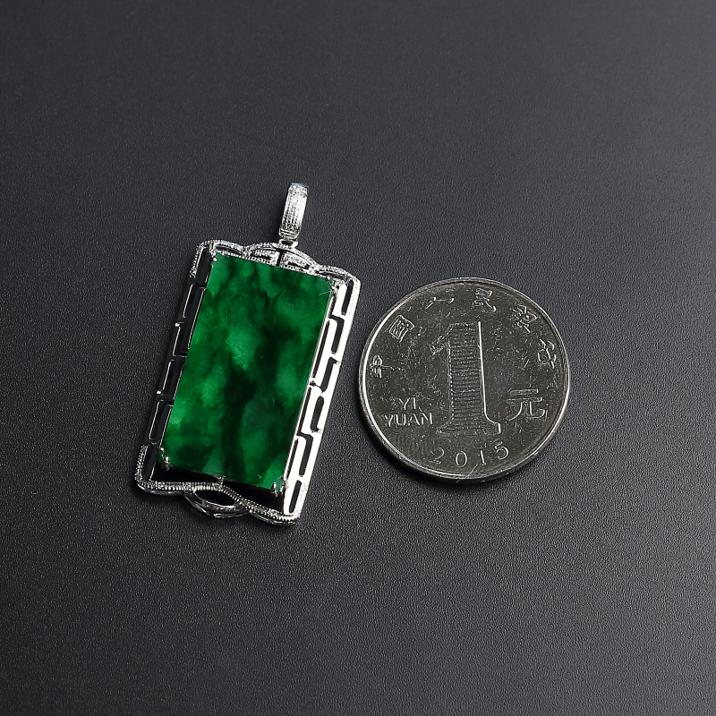 飘墨绿翡翠无事牌吊坠-红掌柜