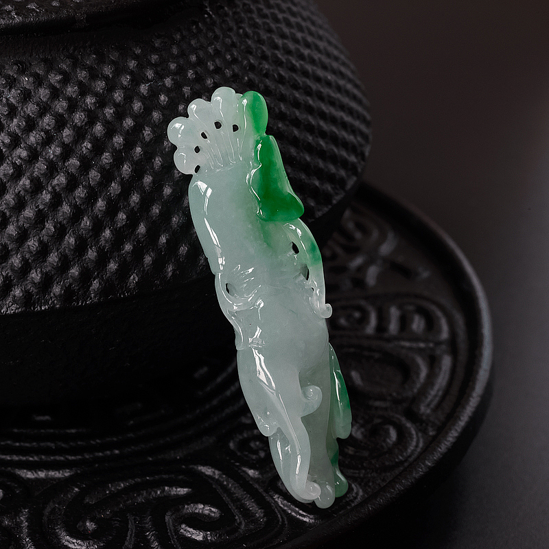 缅甸糯种飘绿翡翠人参吊坠-红掌柜