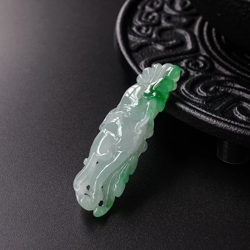 缅甸天然糯种飘绿翡翠吊坠-红掌柜