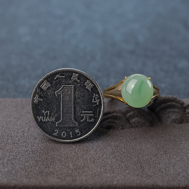 天然糯冰种翡翠-红掌柜