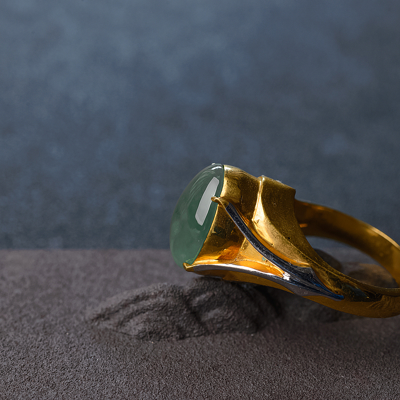 阳绿翡翠戒面-红掌柜