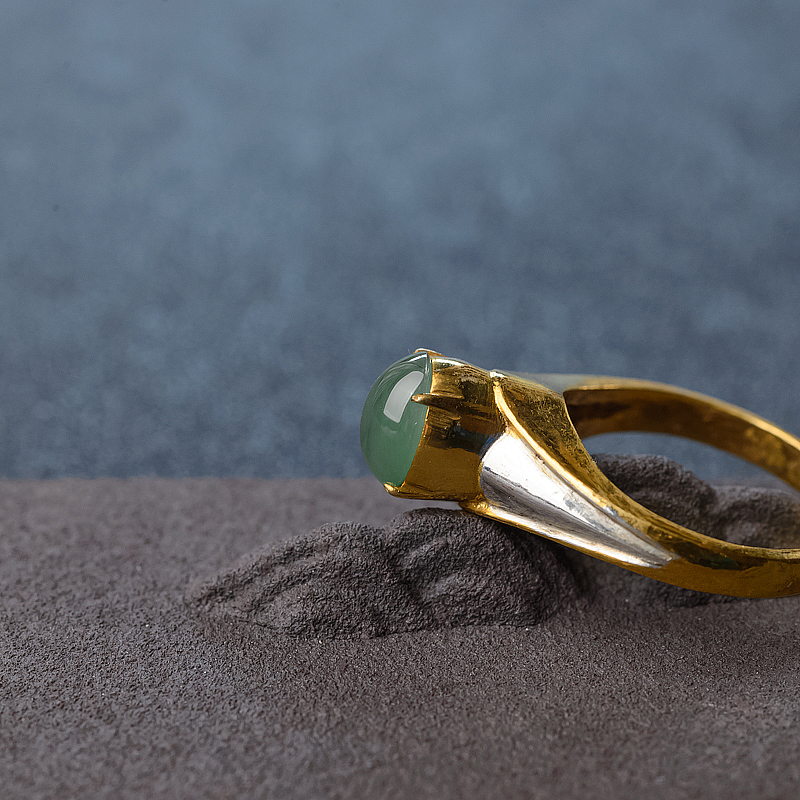 阳绿翡翠戒面-红掌柜