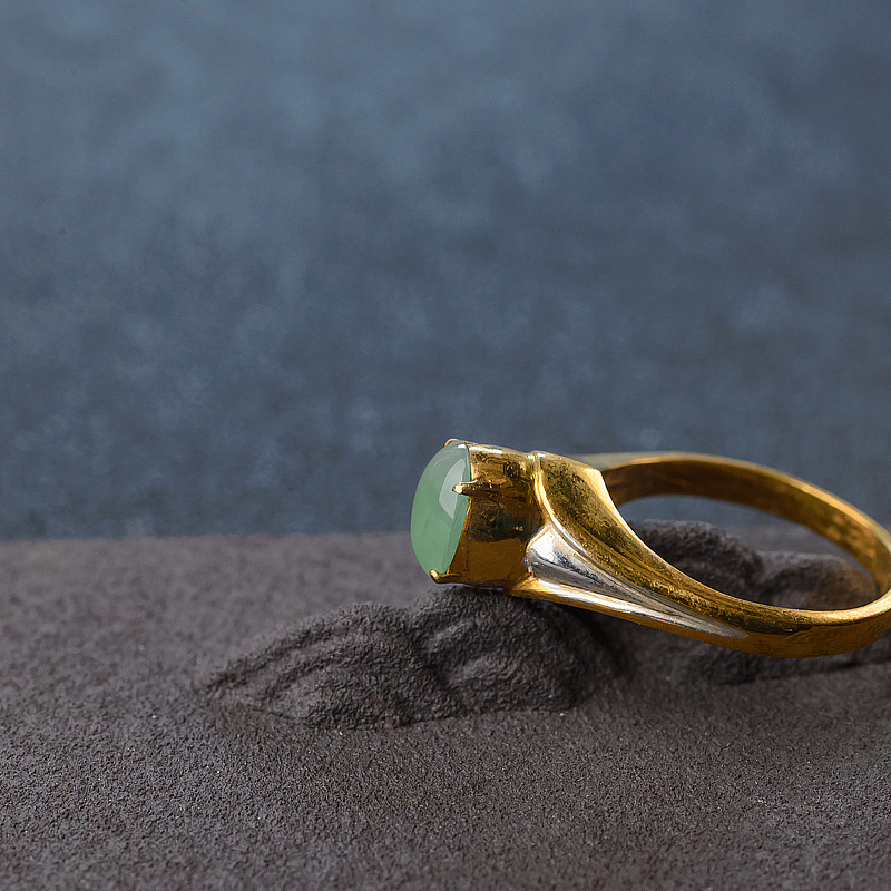 缅甸糯冰种浅绿翡翠戒面-红掌柜、