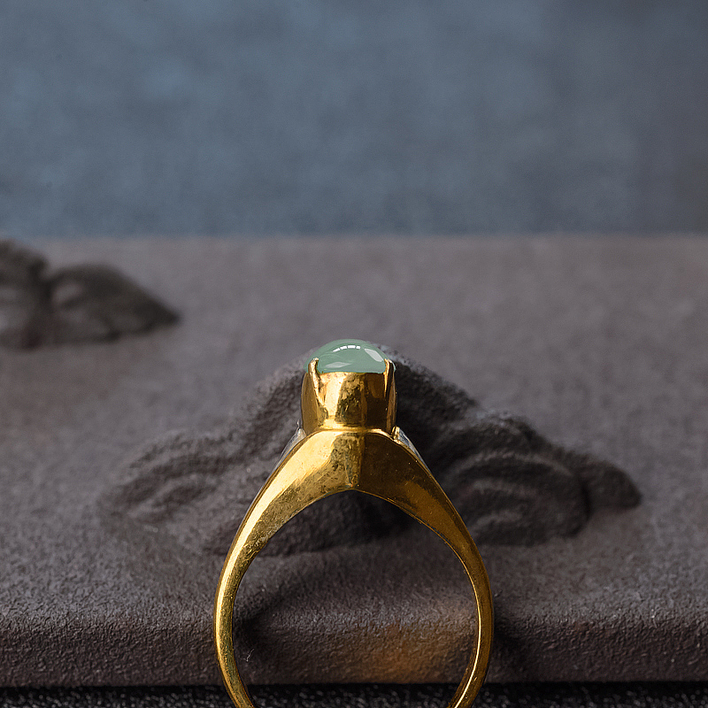 糯冰种翡翠戒面-红掌柜