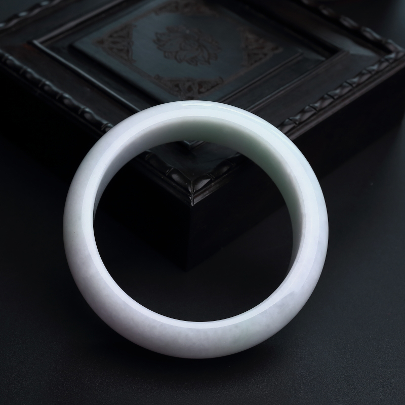 56#缅甸天然糯种浅绿翡翠手镯-红掌柜